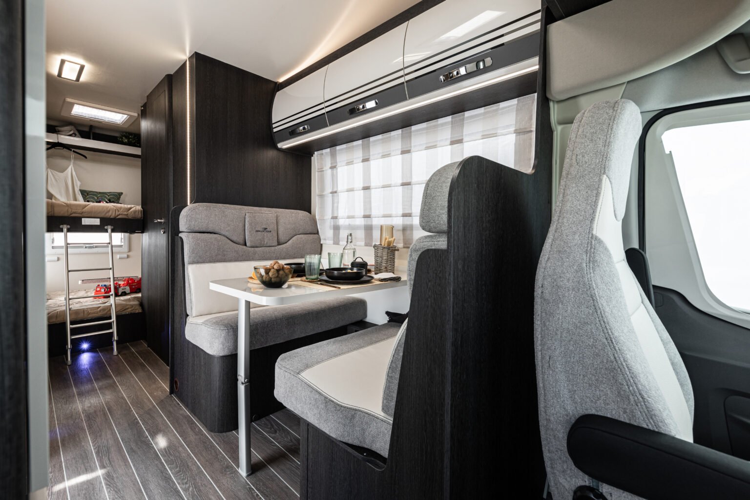 Roller team camper Mansardato Kronos Advance 279 M dinette