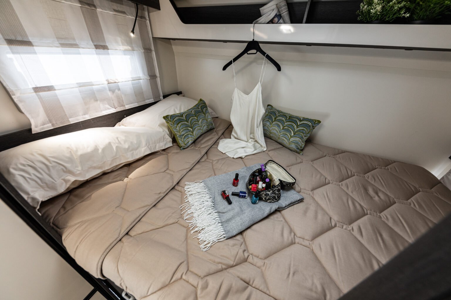 Roller team camper Mansardato Kronos Advance 279 M letto centrale