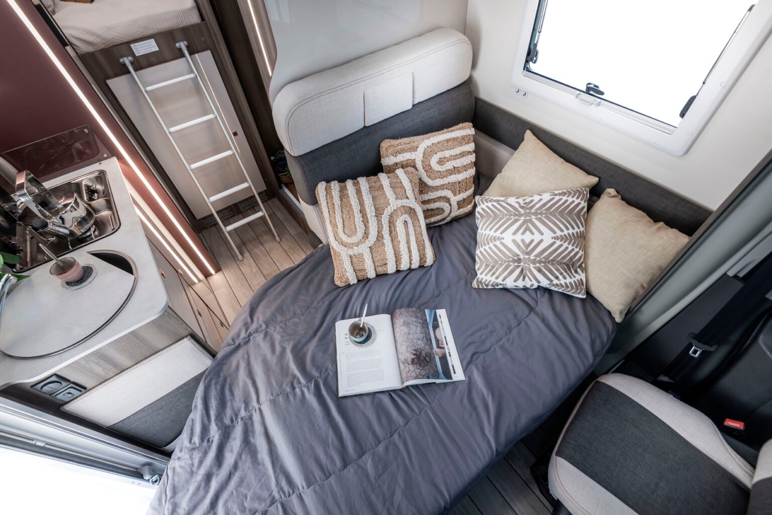 Roller Team camper semintegrale Kronos Fit 291 letto basculante