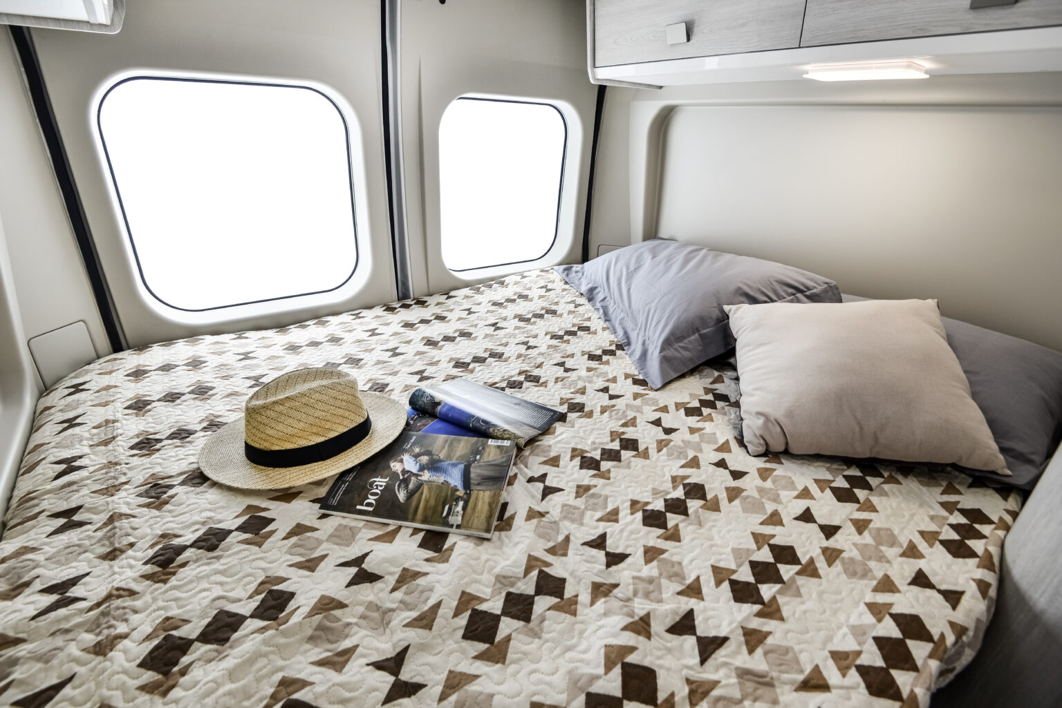 Roller Team Van compatto Livingstone 2 letto matrimoniale