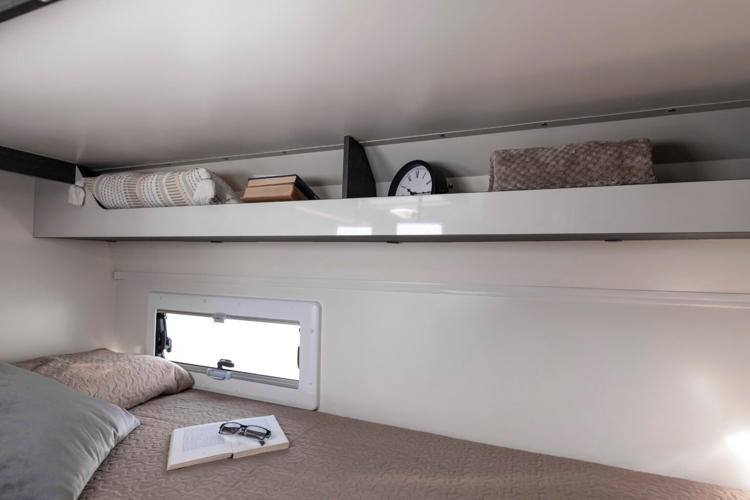 Roller Team Camper Mansardato Kronos Advance 277 M letto