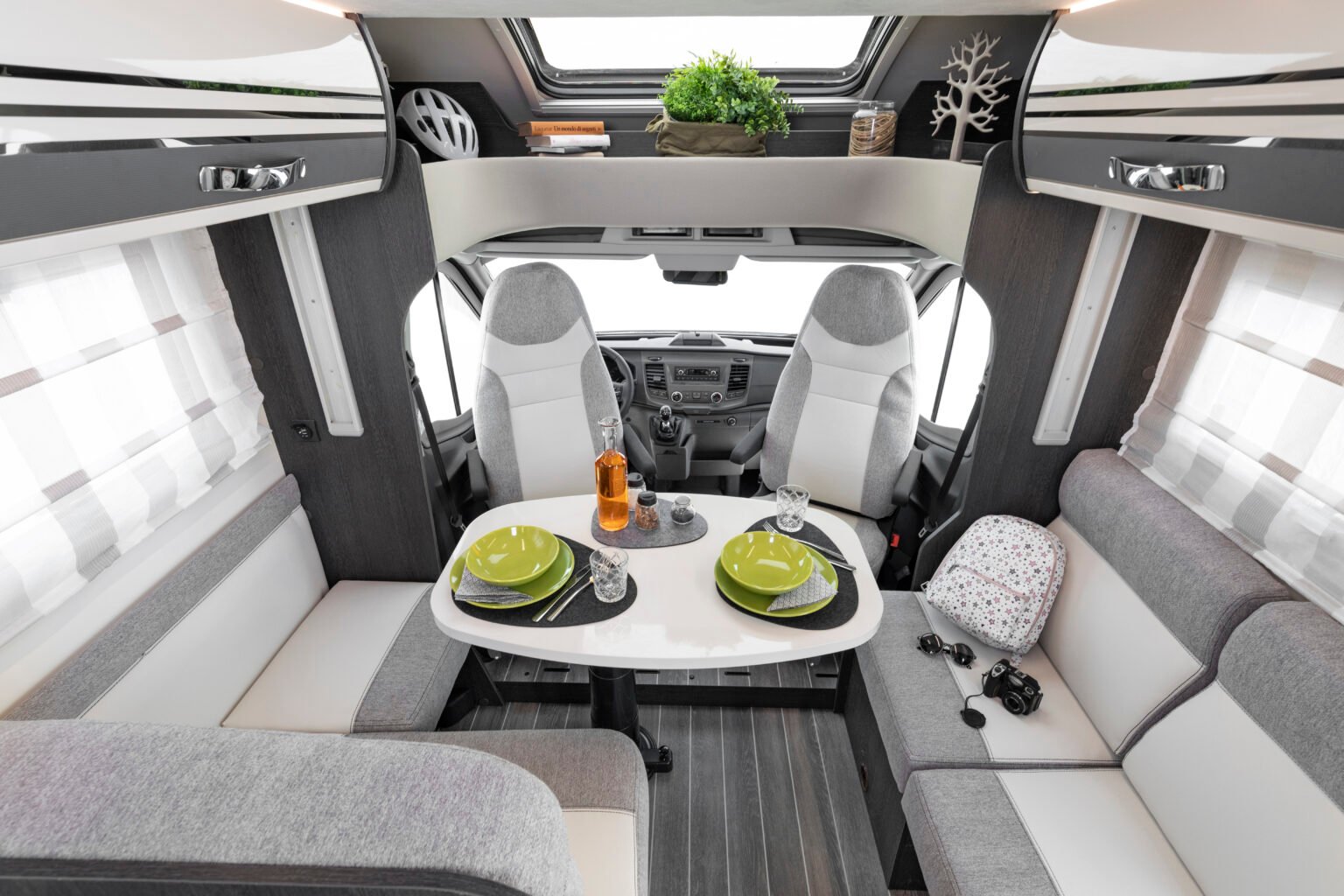 Roller Team camper semintegrale Kronos Advance 295 TL dinette